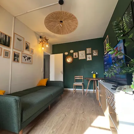 Un à Côté De La Cité Florale Appartamento
